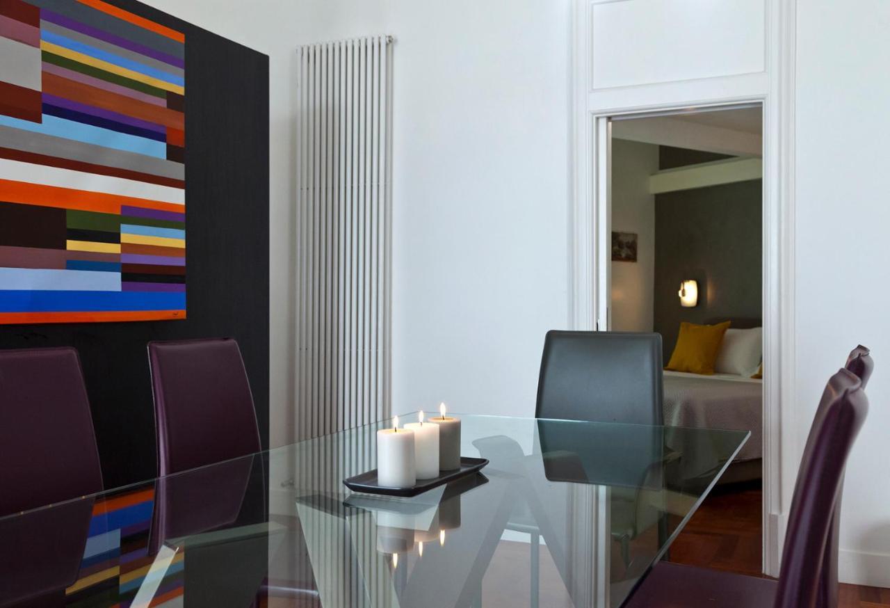Elegant Apartment At Chiaia By Wonderful Italy Наполи Екстериор снимка